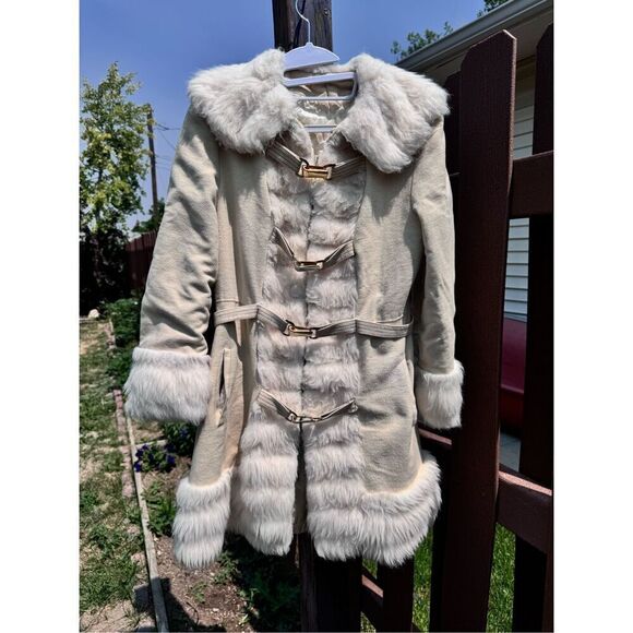 No Brand Jackets & Blazers - Vintage coat 70's cream faux fur real or retro